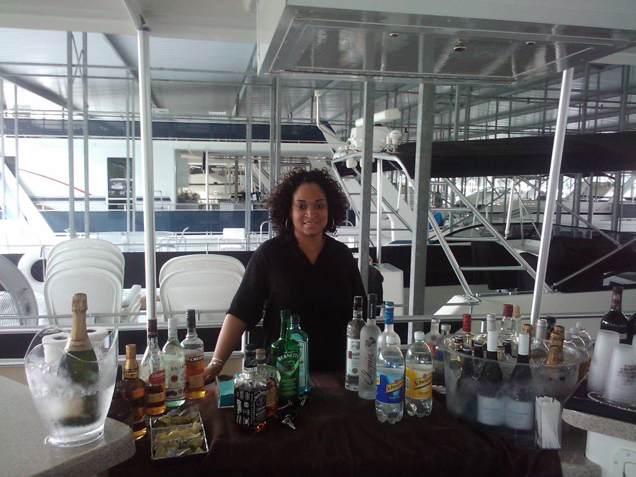 bartender in mobile location
