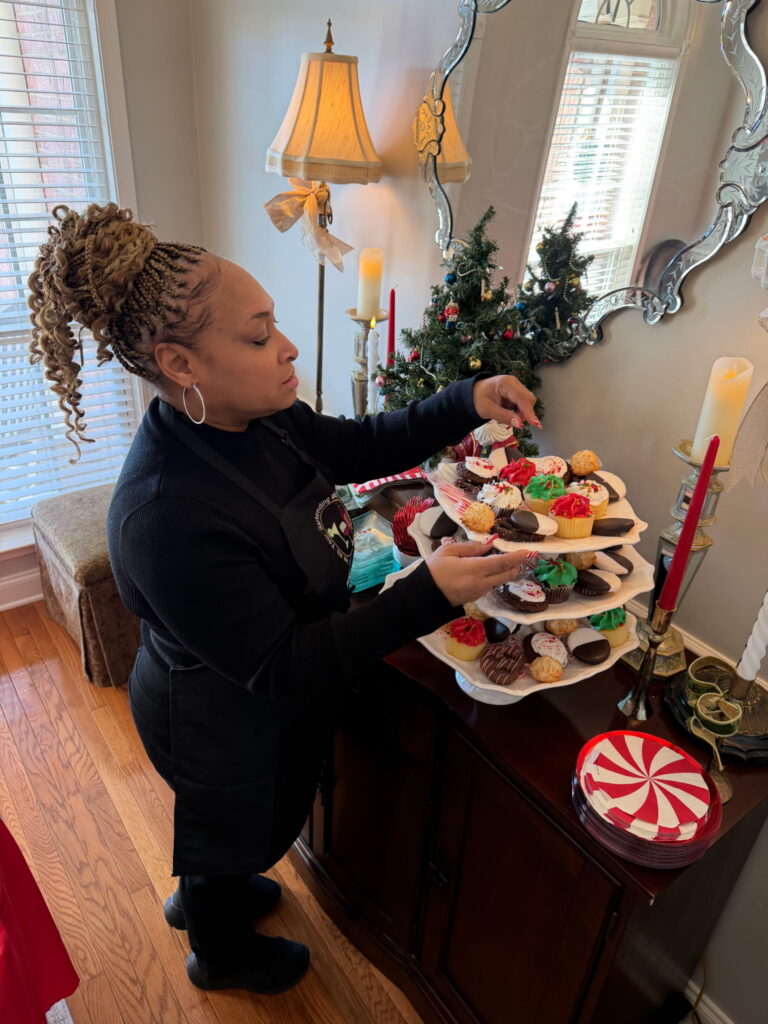NASHVILLE STAFFING PREPARING FOOD DISPLAY